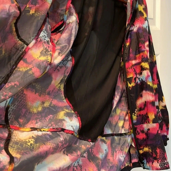 LulaRoe Rise determined Jacket - Picture 3 of 8